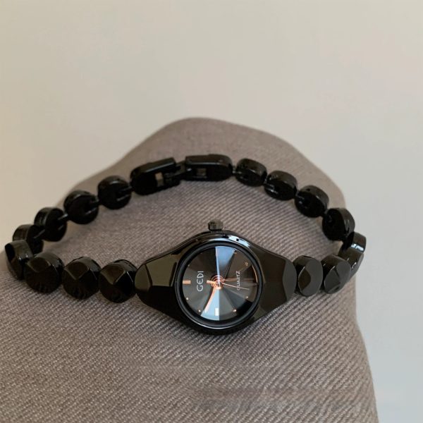 Women’s Minimalist Analog Bracelet Watch with Faceted Alloy Band