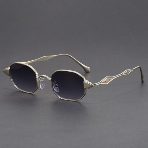 Sculpted-Temple Retro Sunglasses