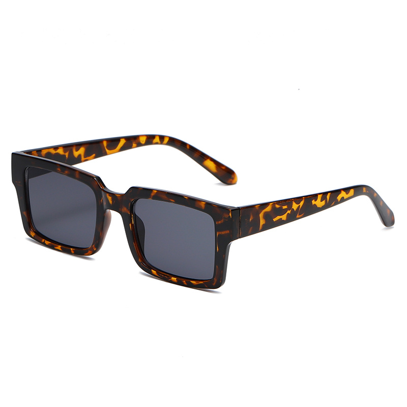 Retro Square Sunglasses - Image 4