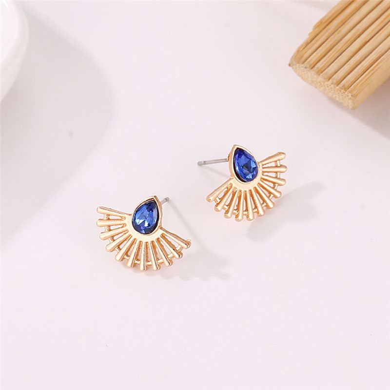 Bohemian Fan-Shaped Stud Earrings - Image 4