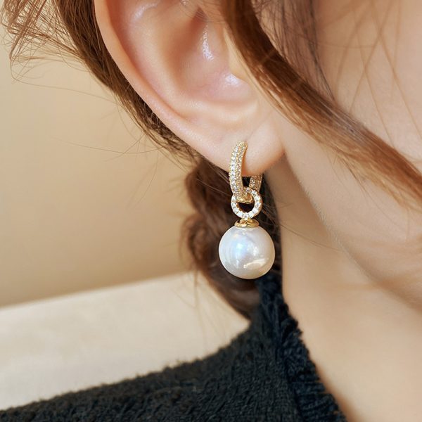 Women’s Pearl Pendant Earrings