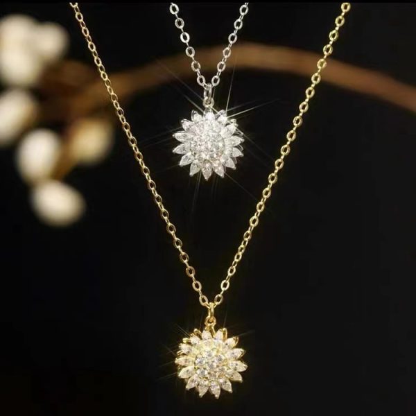 Rotatable Sunflower Zircon Necklace