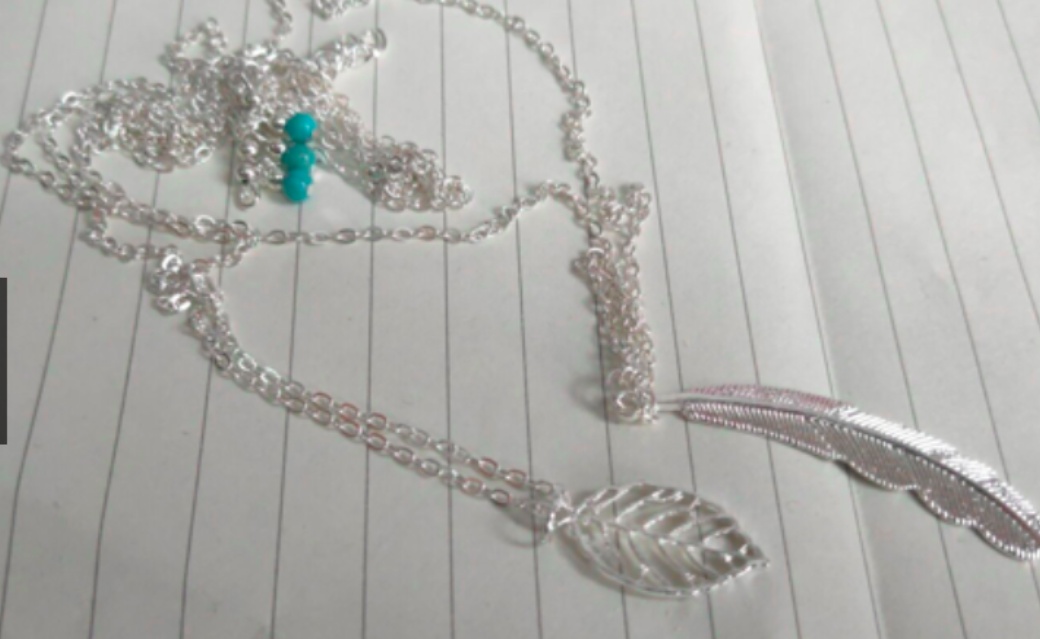 Double-Layer Triangle Pendant Necklace - Image 5