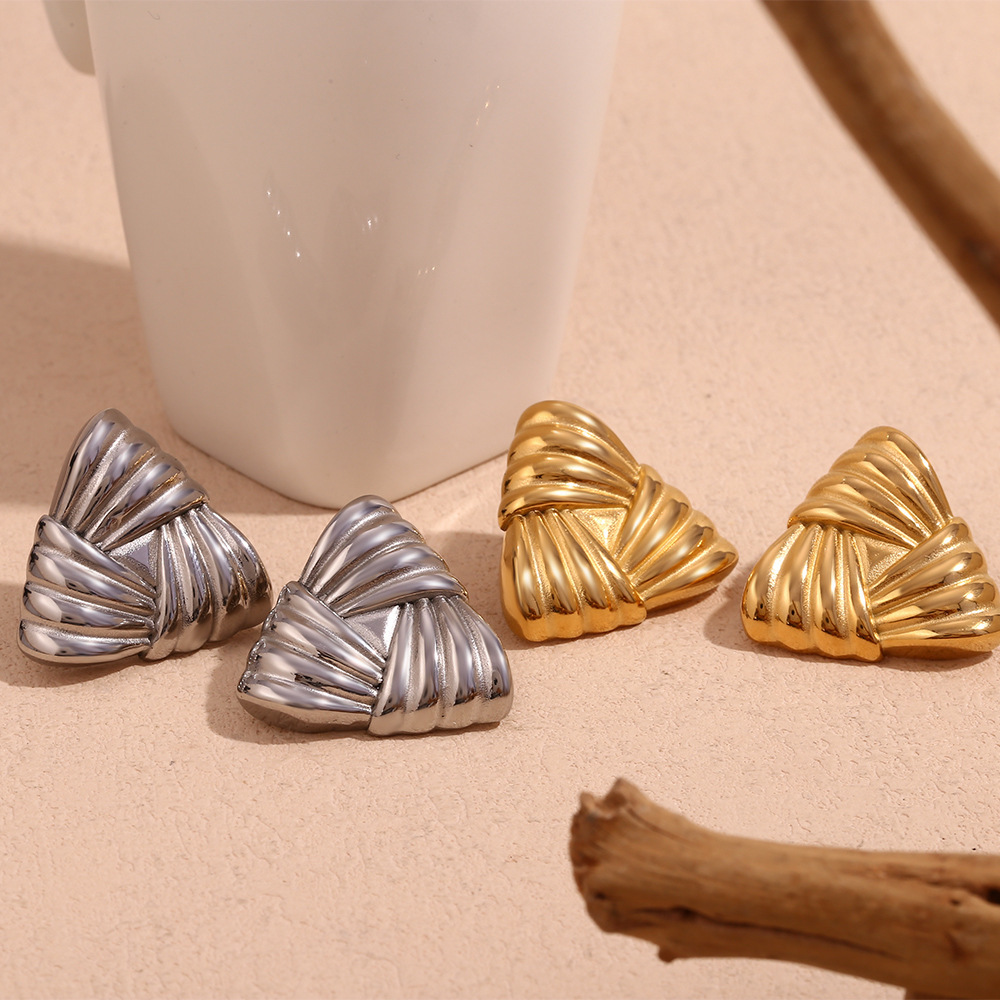 18K Gold Triangular Stud Earrings - Image 3