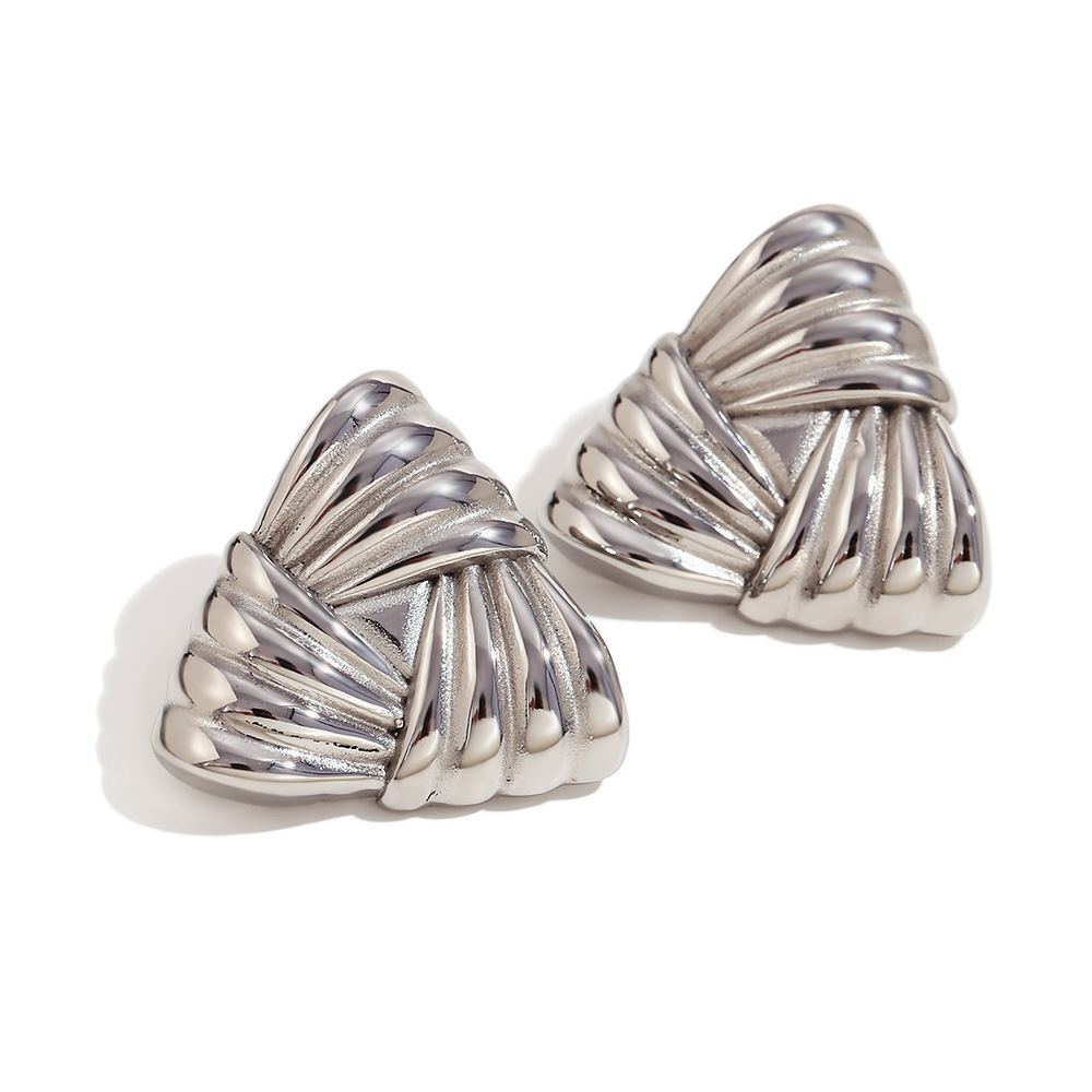 18K Gold Triangular Stud Earrings - Image 9