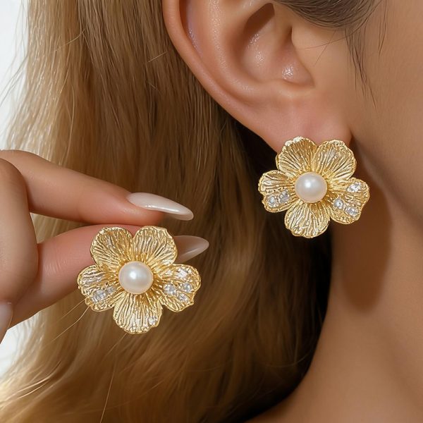 Pearl-Centered Zircon Flower Stud Earrings