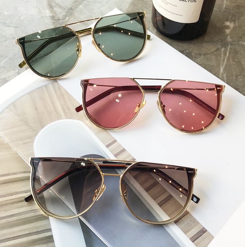 Vintage Star Cut-Edge Frame Sunglasses - Image 2