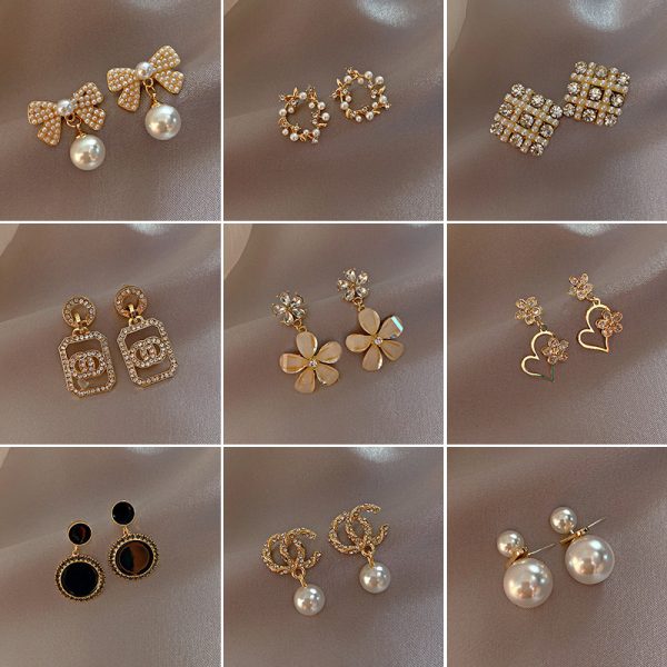 Small Temperament Geometric Earrings