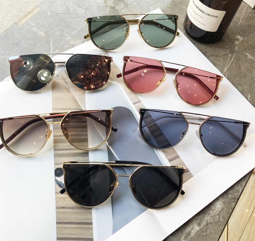 Vintage Star Cut-Edge Frame Sunglasses