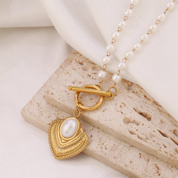 Vintage Baroque Heart Pendant Pearl Necklace