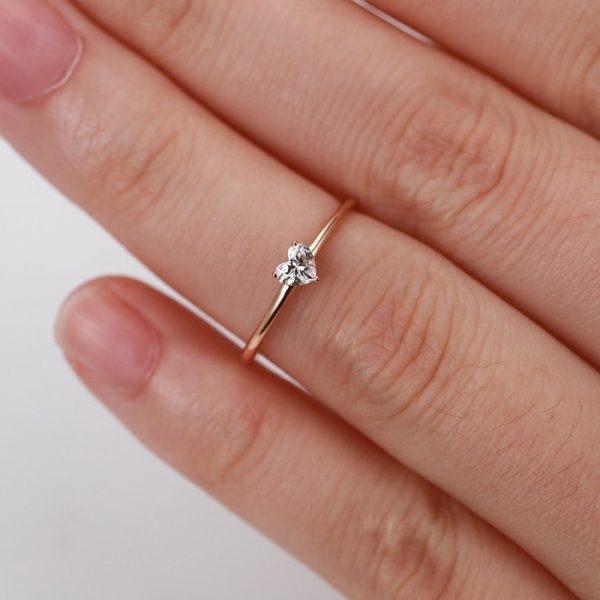 Simple Gold-Plated Heart Zircon Ring for Women