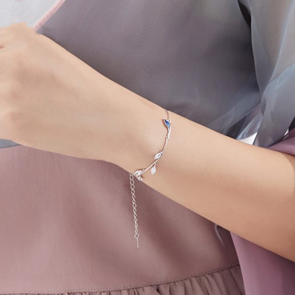 Women’s Silver Animal-Motif Bracelet