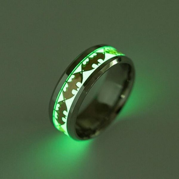 Luminous Bat-Symbol Titanium Steel Ring