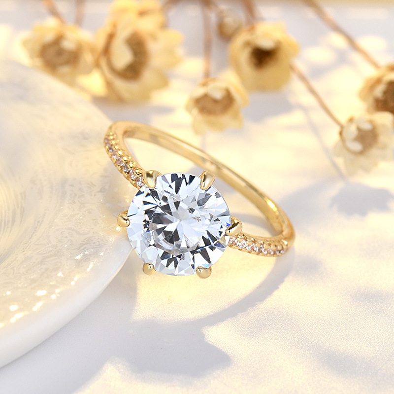 Fashionable Six-Prong Zircon Ring for Women - Image 2