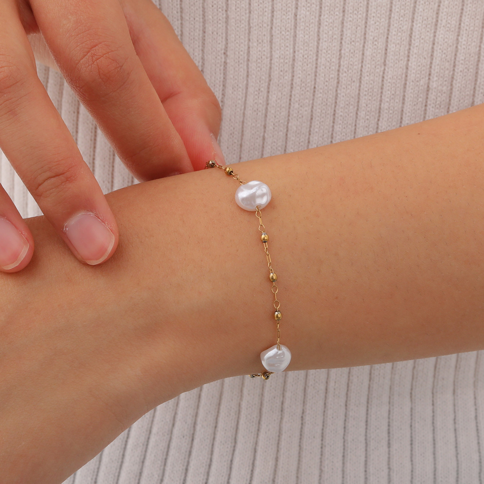 Pearl detail Steel Bracelet - Image 4