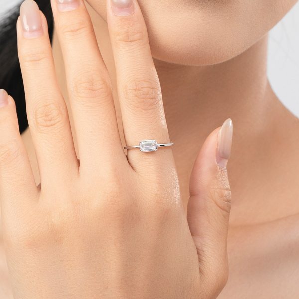 S925 Sterling Silver Heart Engagement Ring with Zircon