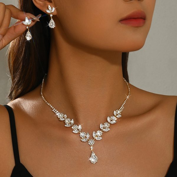 Gold-Tone Floral Leaf Rhinestone Jewelry Set