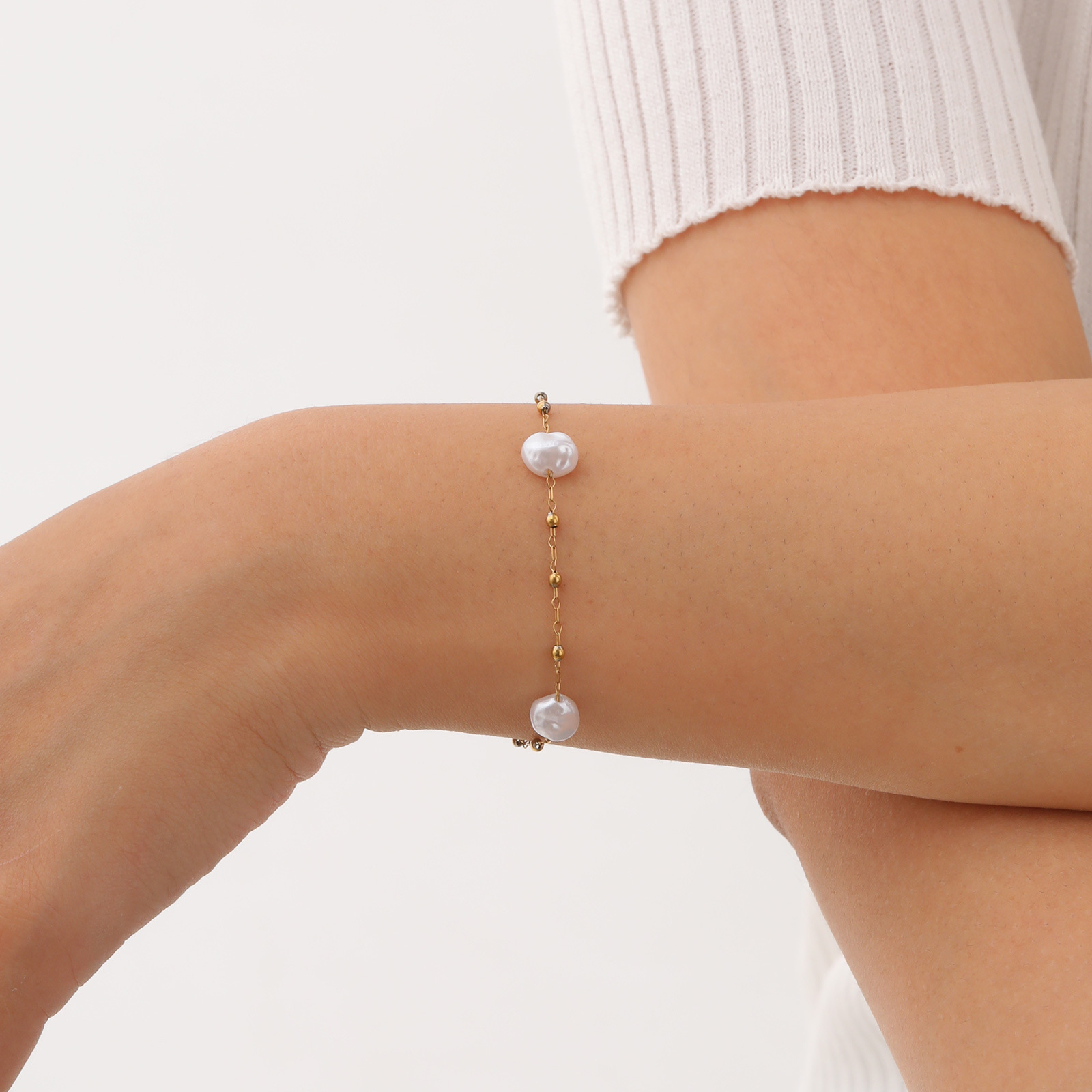 Pearl detail Steel Bracelet - Image 2
