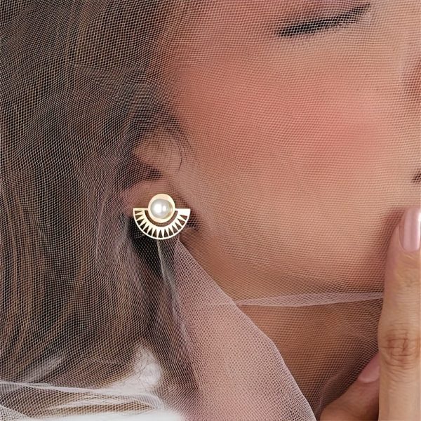Vintage Fan-Shaped Pearl Earrings