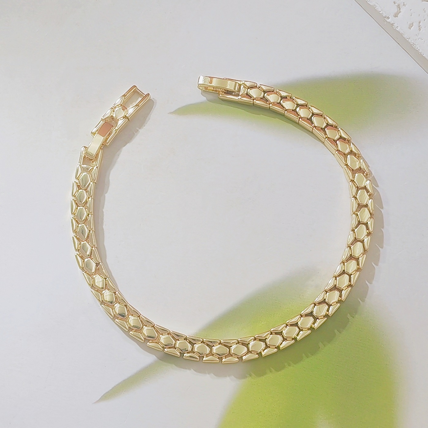Golden Snake-Bone Pattern Bracelet
