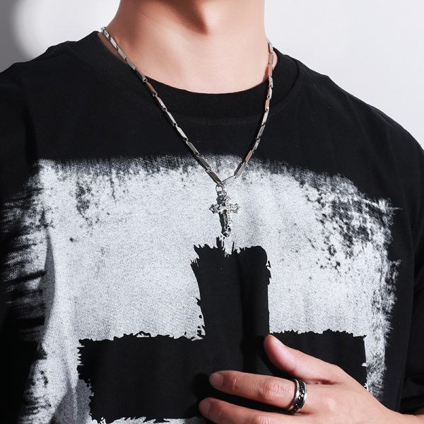 Men’s Electroplated Cross Pendant Necklace
