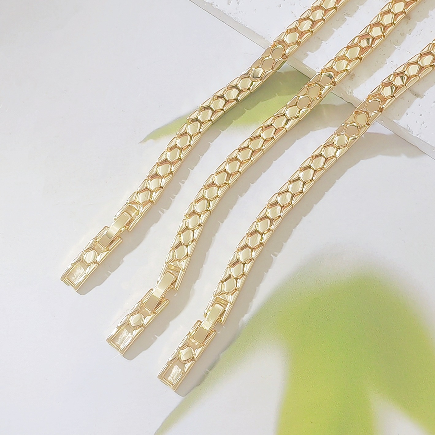 Golden Snake-Bone Pattern Bracelet - Image 3