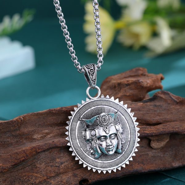 Head Pendant Sweater Chain Necklace