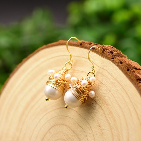 Handmade Rice Pearl Winding Earrings