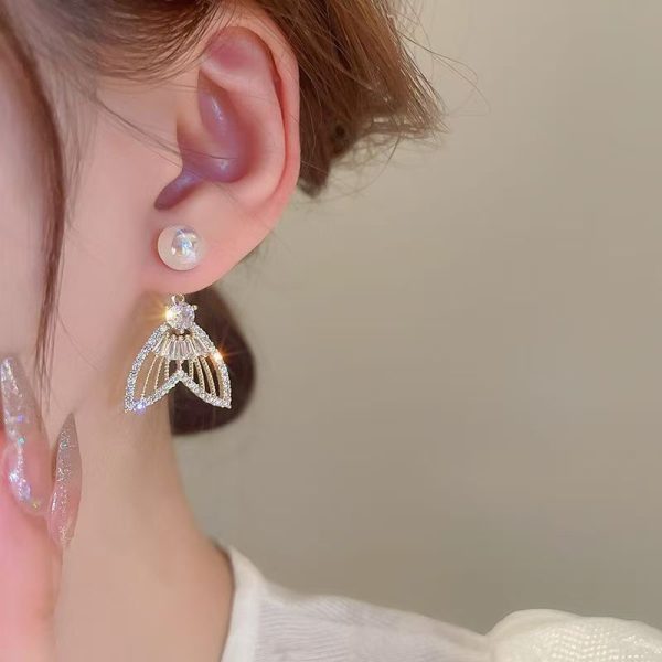 Mermaid Tail Pearl Drop Earrings