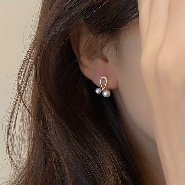 Twisted Double Pearl Stud Earrings
